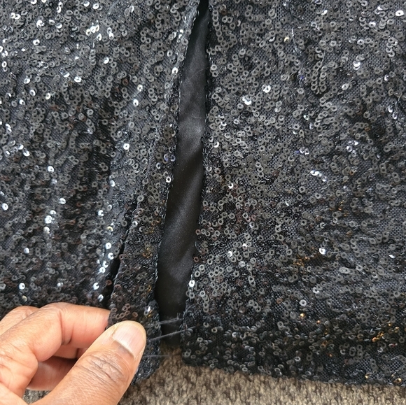 Bebe Skirt Women Sz 8 Black Sparkly Sequins Cocktail Midi Slit Back Summer - Picture 13 of 13